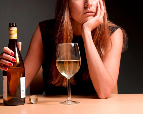 Анонимное лечение женского алкоголизма в Гусеве